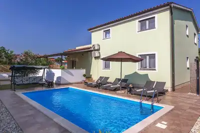 Image de Belle maison de 5 chambres à Fazana