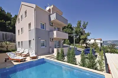 Image de Superbe maison à Zedno avec WiFi