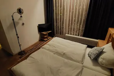 Image de Chambre Standard Lit Double N ° 3 - Goldner Engel, Restaurant - Hôtel - Boucherie
