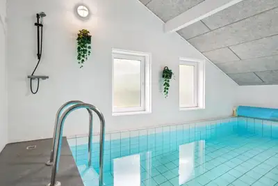 Image de Maison confortable de 4 chambres Ă .