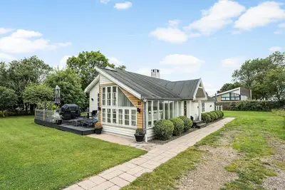 Image de Belle maison à Juelsminde avec WiFi