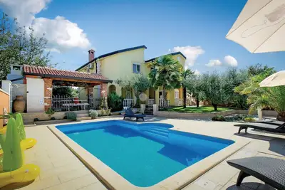 Image de Bel appartement Ă Porec avec WiFi