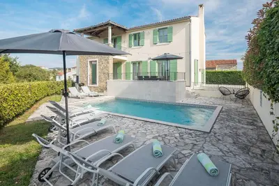 Image de Magnifique maison de 4 chambres à.