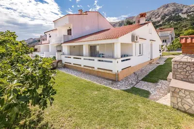 Image de Maison de vacances éloigné de la plage de 250 m