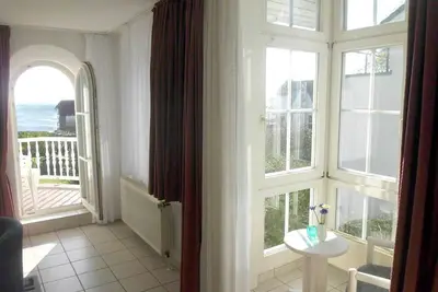 Image de Sud 7; 2-espace; 1er étage; 2 balcons; 61m² - maison plage sud