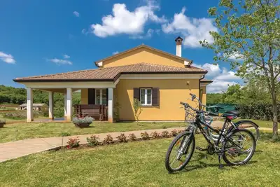 Image de Belle maison à Putini avec WiFi