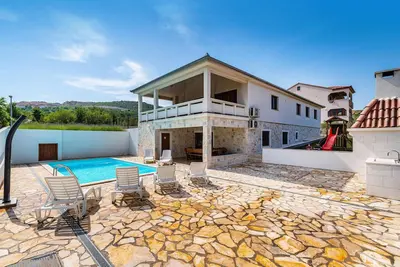 Image de Magnifique maison Ă Rovanjska