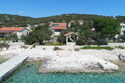 Image de Maison Zelanto Mali (14541-K1) - Tkon - île de Pasman