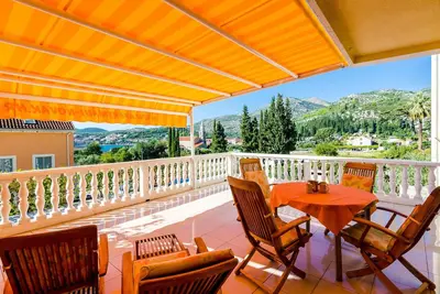 Image de Superbe appartement Ă Slano avec sauna