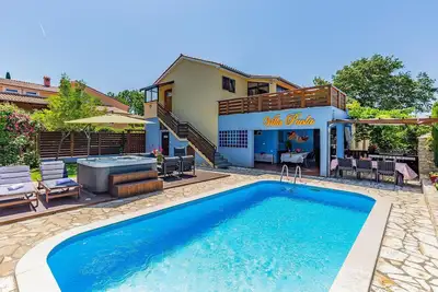 Image de Superbe maison à Marcana avec WiFi