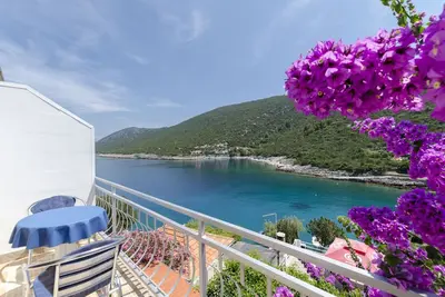 Image de Appartements Dinko (37851-A2) - Gdinj - île de Hvar