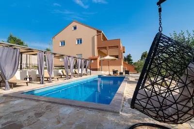 Image de Superbe maison de 3 chambres Ă Krusevo