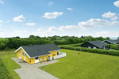 Image de Belle maison à Rudkøbing avec sauna