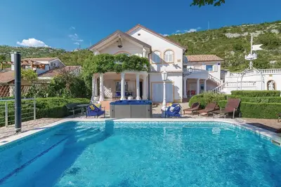 Image de Belle maison à Seline avec sauna