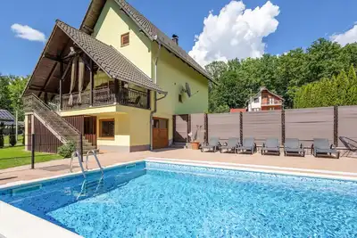 Image de Belle maison Ă Brestovac avec sauna