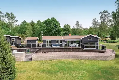 Image de Superbe maison Ă Boxholm avec sauna