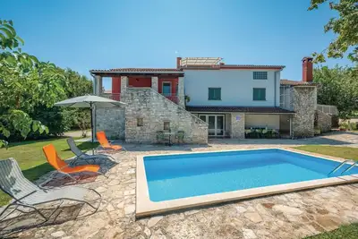 Image de Bel appartement Ă Rovinj avec WiFi