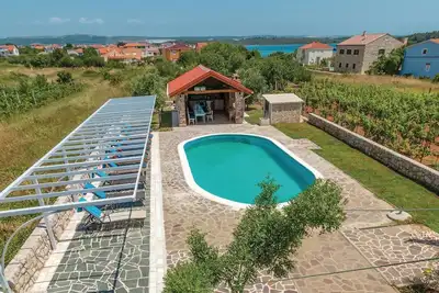 Image de Superbe maison à Pasman avec WiFi