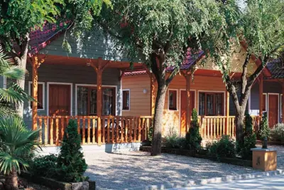 Image de Maison de vacances Place dans le camping Solmar à 200 m de la Méditerranée
