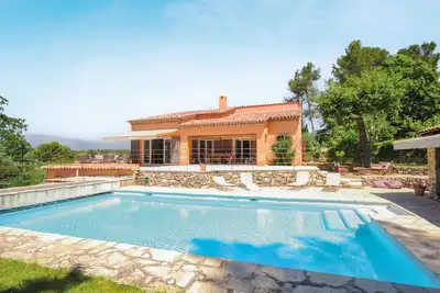 Image de Jolie maison Ă Roquefort les Pins