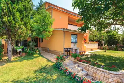 Image de Bel appartement Ă Fazana avec WiFi