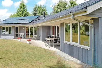 Image de Superbe maison à Fårvang avec WiFi