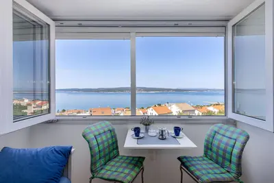 Appartement confortable à Crikvenica.