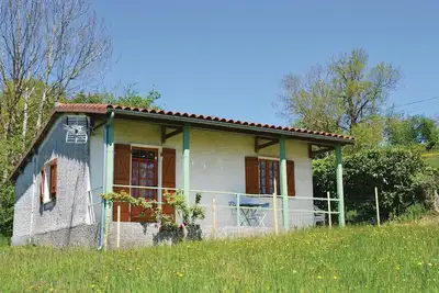 Image de Belle maison à St. Bressou avec cuisine
