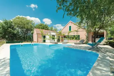 Image de Superbe maison de 3 chambres à Trbounje