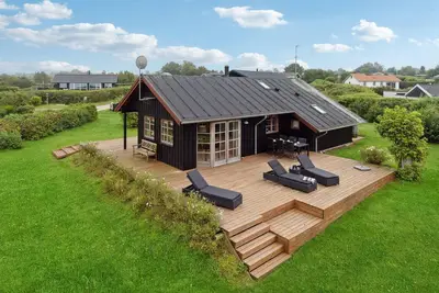 Image de Superbe maison à Glesborg avec WiFi