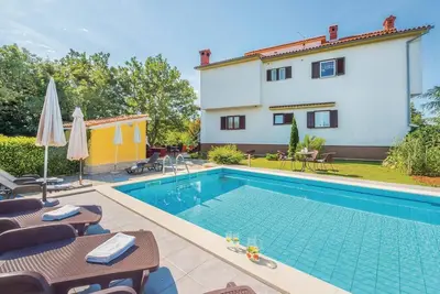 Image de Appartement confortable à Labin avec.