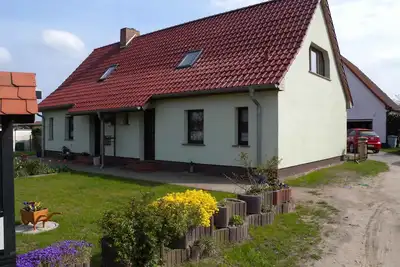 Image de Maison de vacances avec terrasse et jardin