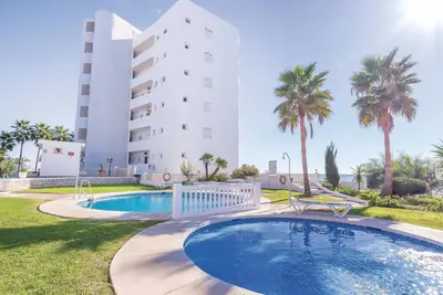 Image de Bel appartement à Calahonda avec WiFi