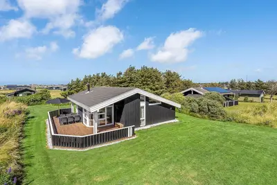 Image de Superbe maison à Hjørring avec sauna