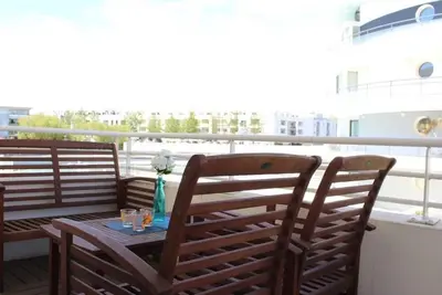 Image de Appartement cosy avec piscine et balcon, proche plage, La Rochelle