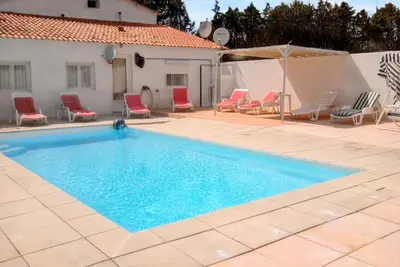 Homerez - Villa charmante à Meynes avec piscine privée
