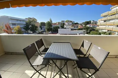 Image de Charmant T2 avec Terrasse Sud, Accès Plage et Parking Sécurisé à Arcachon