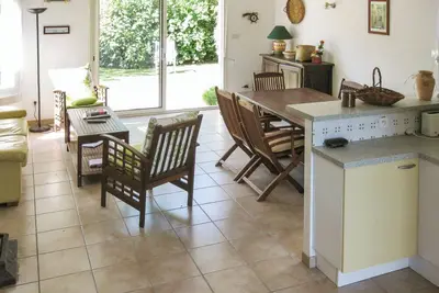 Image de Homerez - Maison charmante Ă Ambon + Jardin clos