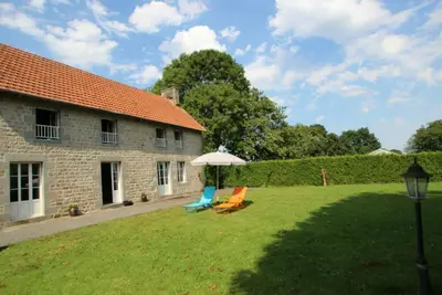 Image de Maison champĂŞtre avec jardin, barbecue et Internet Ă Beslon