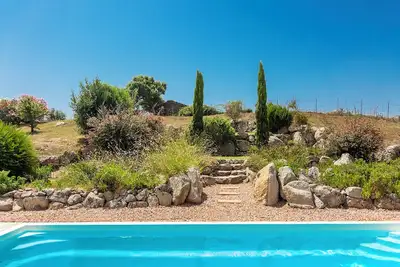 Image de Belle villa Les Figuiers avec piscine en corse du S. entre mer et montagne