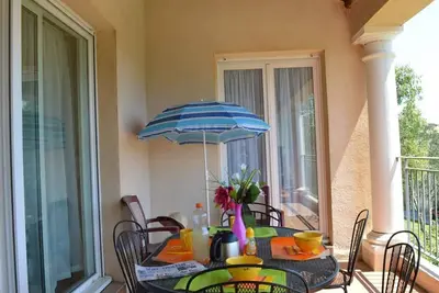 Image de Appartement 3 pièces avec terrasse, piscine, parking et navette plage à Sainte-Maxime