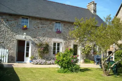 Image de Maison familiale avec jardin clos, Wifi et garage Ă Orval sur Sienne