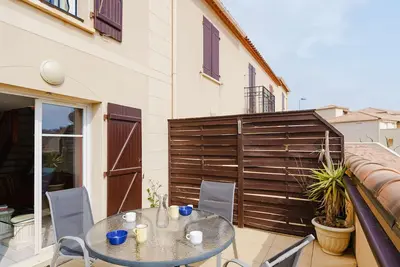 Image de Appartement T3 climatisé à Narbonne-Plage, piscine, proche mer, 4 couchages, animaux acceptés