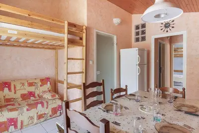 Image de Appartement cosy 6 pers, 100m des pistes, 1 ch, séjour avec lit, balcon, ascenseur, parking sécurisé