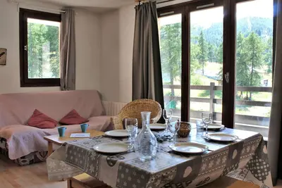 Image de Appartement 3 Pièces 6 couchages avec piscine, animaux admis à Risoul 1850