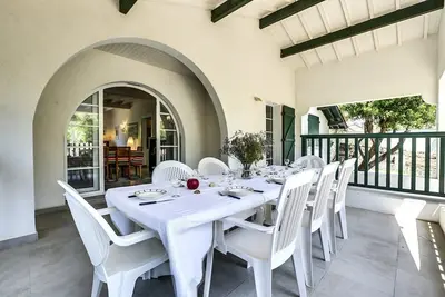 Image de Rive Est du Lac, jolie villa Basco-Landaise rénovée
