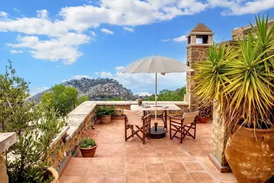 Image de Homerez - Maison cosy avec vue sur mer et montagne à Anatoli
