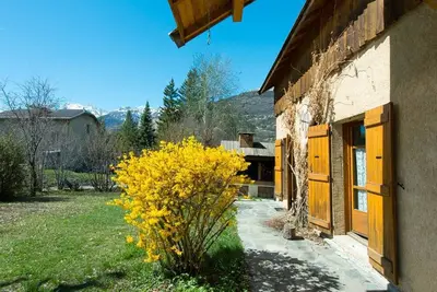 Image de Grande villa familiale à Briançon, 6 pièces, 14 pers. , jardin, terrasse, parking couvert et wifi