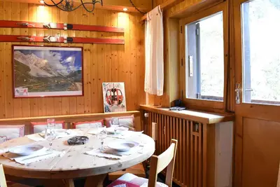 Image de Appartement cosy 5 pers, centre Méribel, balcon exposé sud, séjour divisé, casier à ski