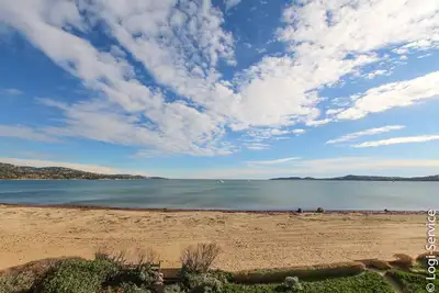 Image de Studio mezzanine sur plage Port Grimaud, Climatisation + Wifi